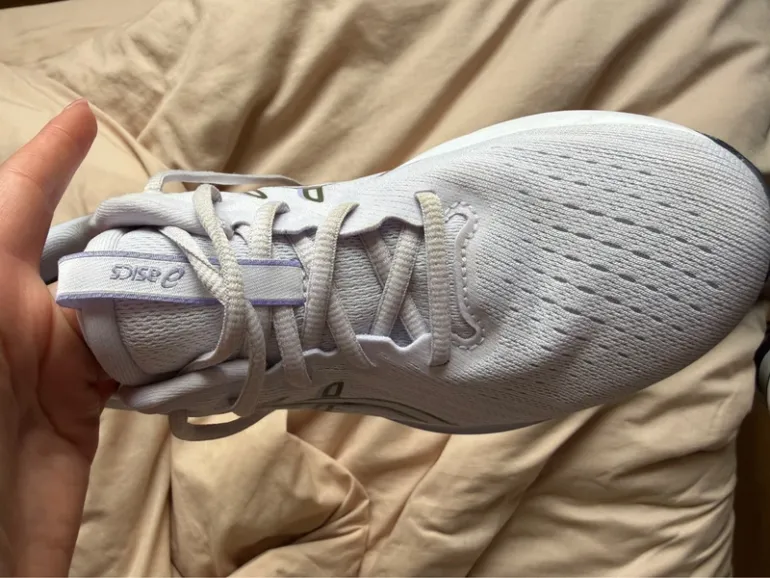 Used Asics Running Shoes bike — image 10 of 13