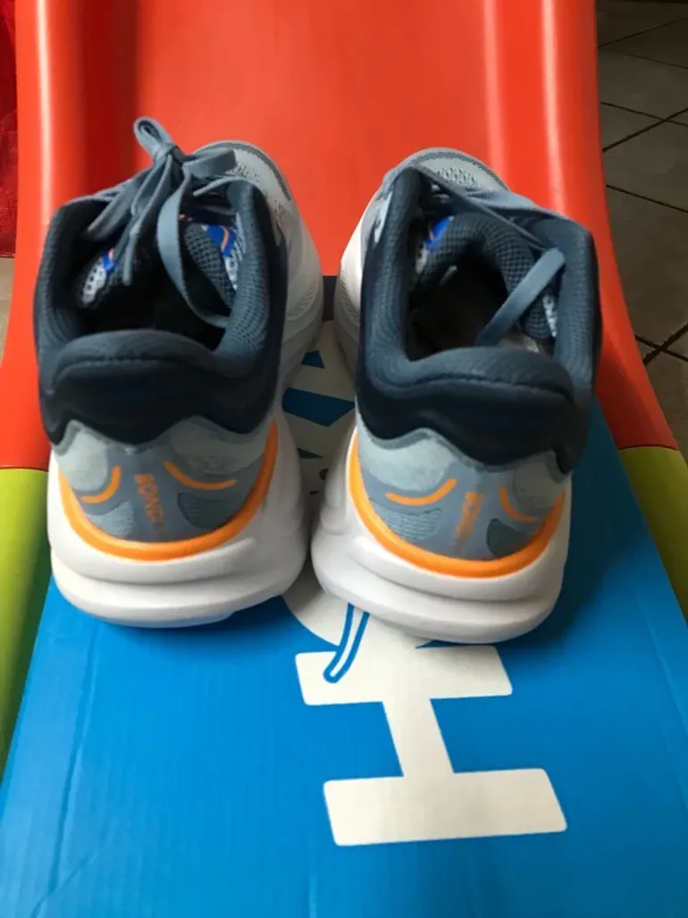 Used Hoka Scarpe bike — image 5 of 6