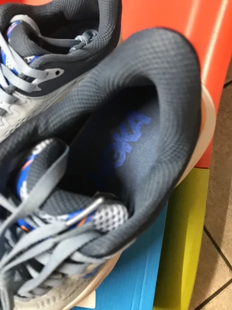Used Hoka Scarpe bike — image 4 of 6