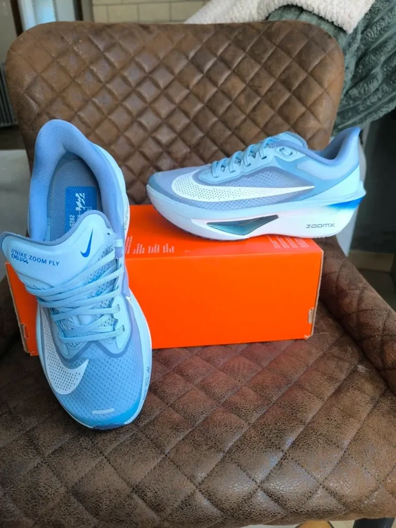 Used Nike Zoom Fly 6 bike — image 4 of 4
