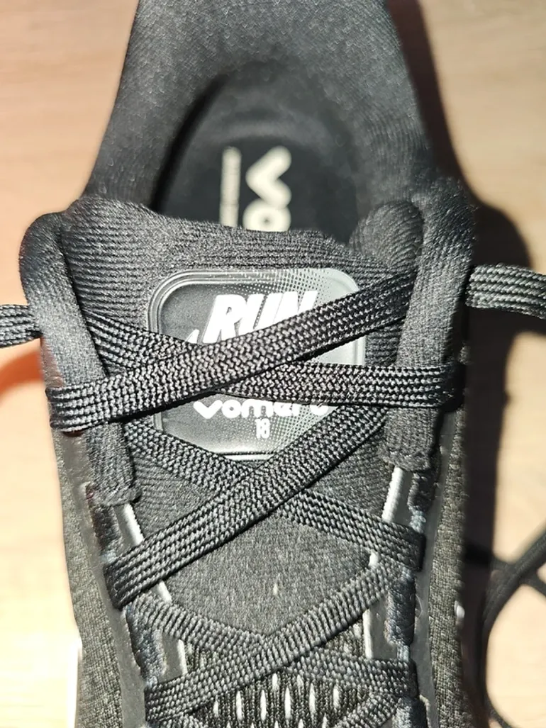 Used Nike Vomero 18 bike — image 3 of 5