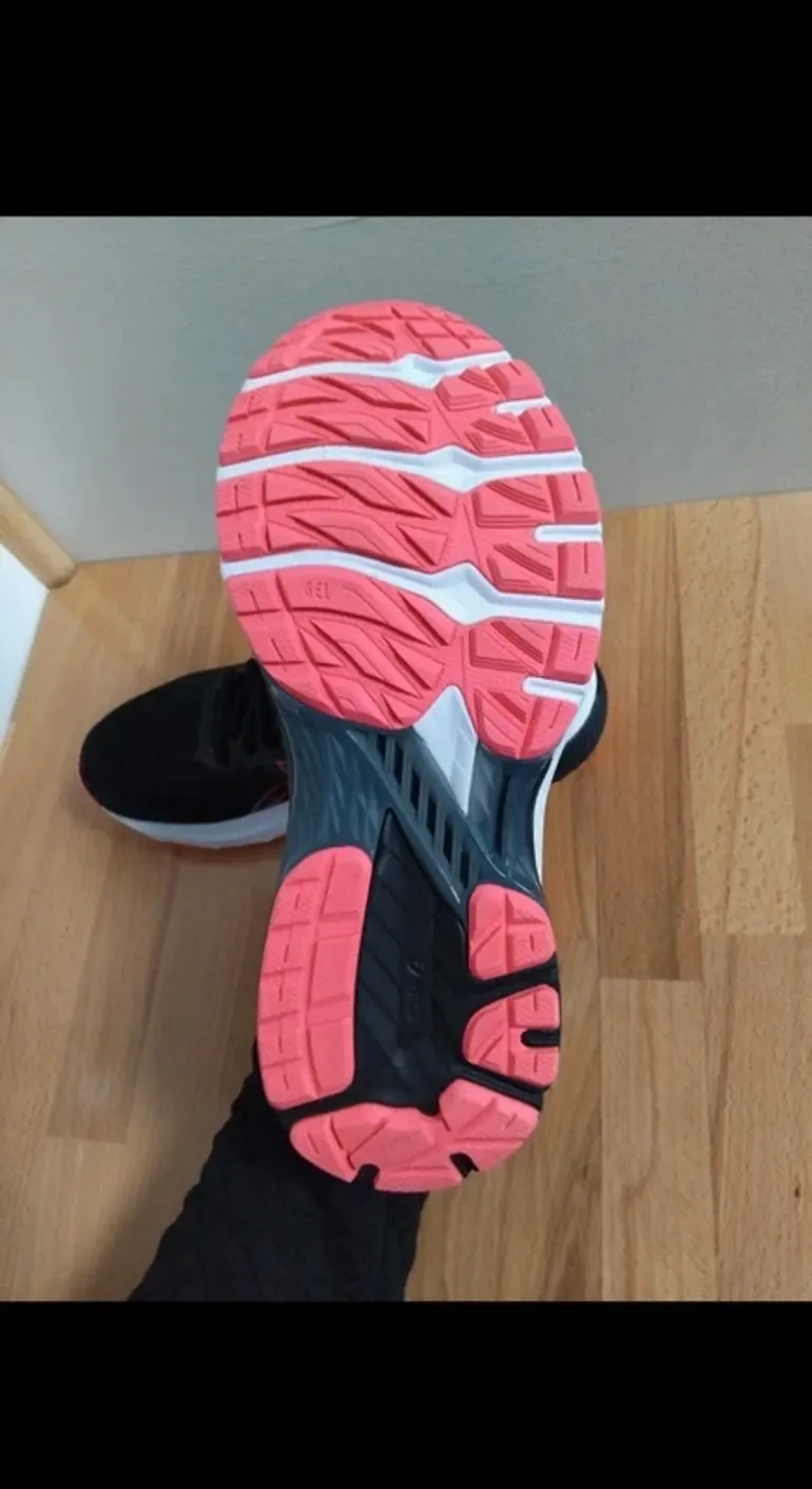 Used Asics Baskets bike — image 6 of 8