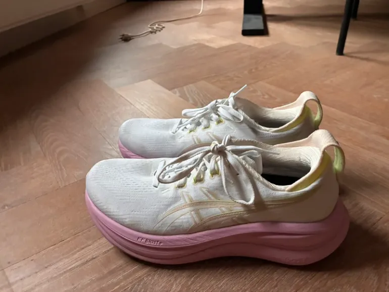 Použité Asics Nimbus 28 bike — obrázek 5 z 7