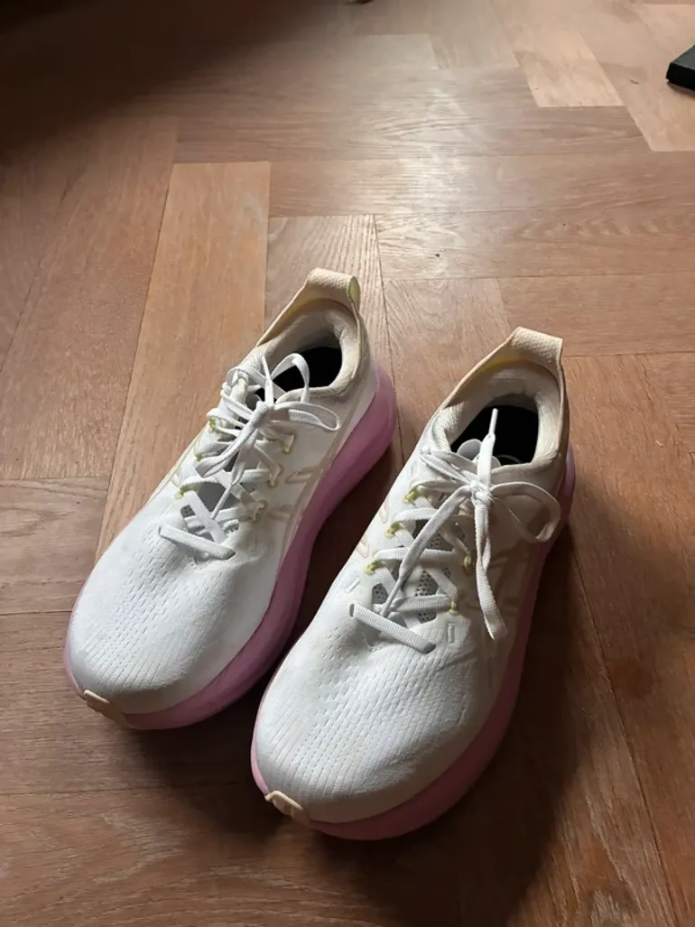 Použité Asics Nimbus 28 bike — obrázek 6 z 7
