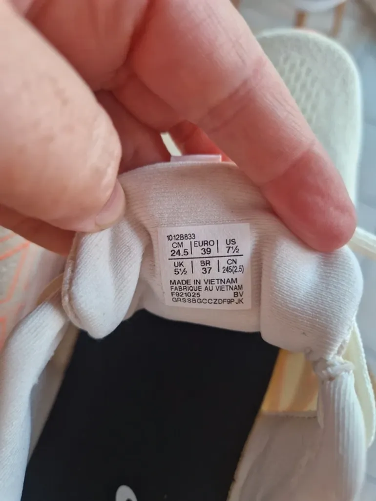 Použité Asics Gel-Yasura bike — obrázek 7 z 7