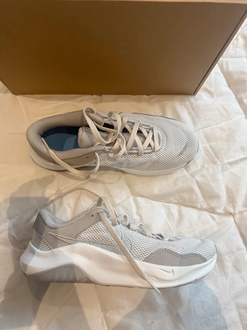 Used Nike Running Shoes Running Shoes