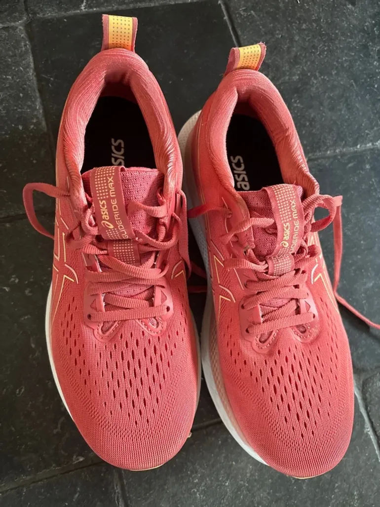 Použité Asics Glideride Max bike — obrázek 1 z 5