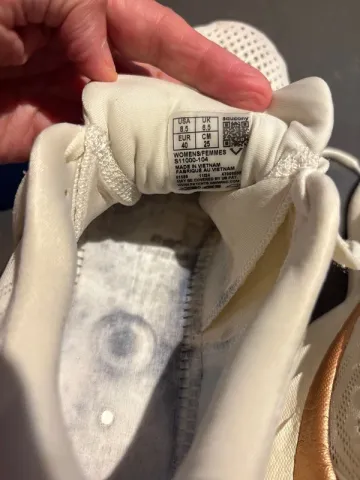 Used Saucony Running Shoes bike — image 7 of 7