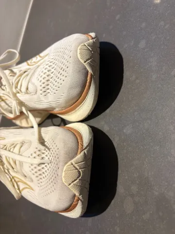 Used Saucony Running Shoes bike — image 5 of 7