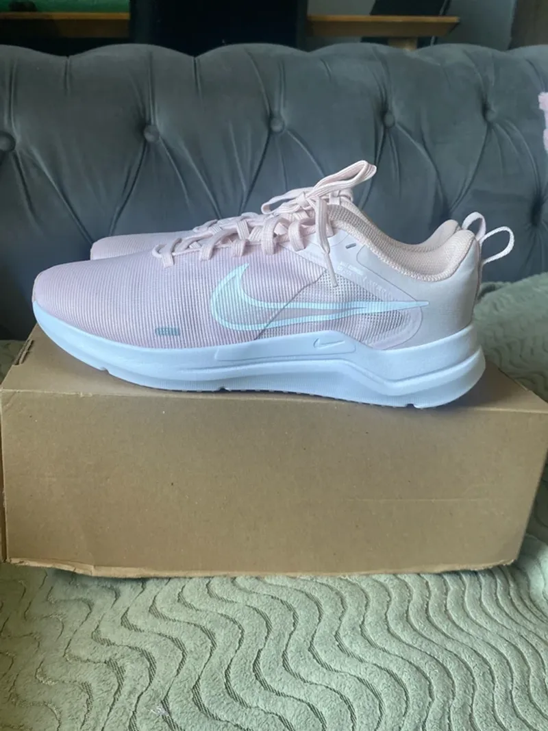 Used Nike Laufschuhe Damen Größe 39 Running Shoes