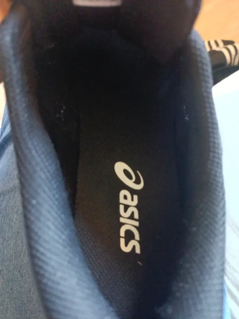Used Asics Baskets bike — image 4 of 4
