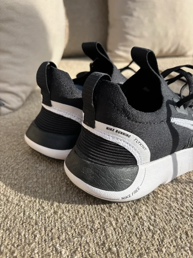 Used Ideal Free Run Flyknit bike — image 4 of 8