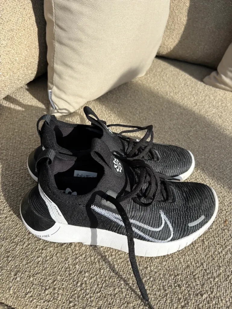 Used Ideal Free Run Flyknit bike — image 3 of 8