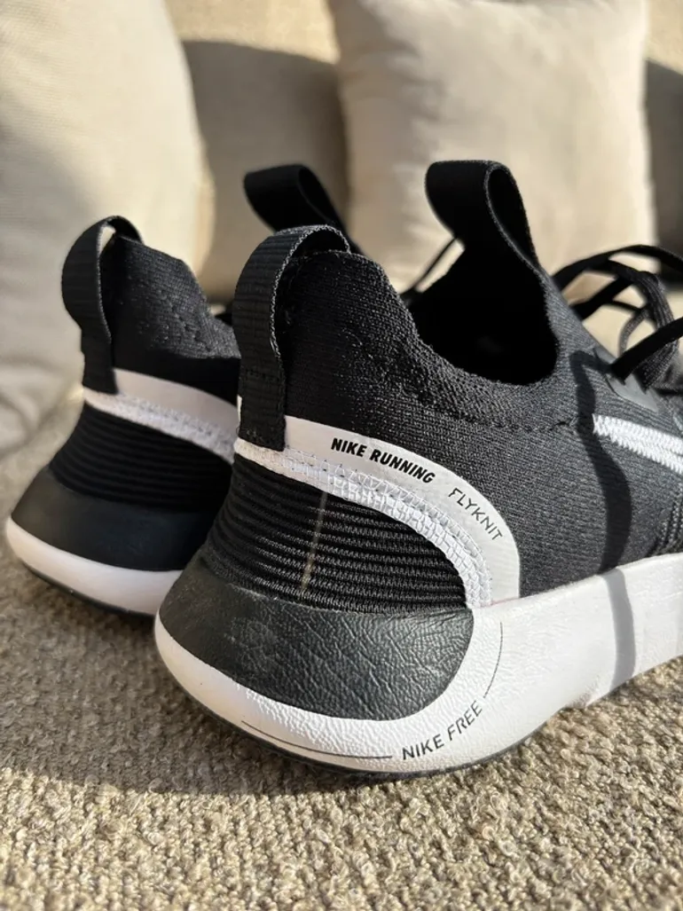 Used Ideal Free Run Flyknit bike — image 5 of 8