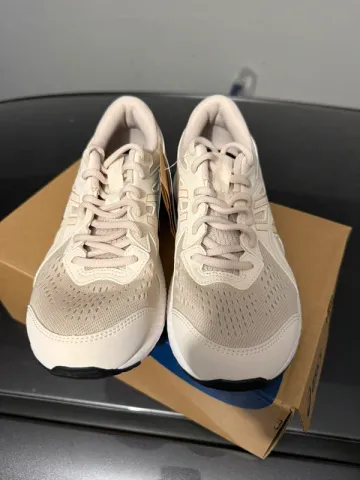 Used Asics Gel Contend 8 bike — image 2 of 4