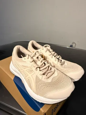 Used Asics Gel Contend 8 bike — image 1 of 4