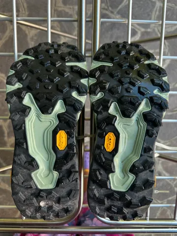 Used New Balance Hierro bike — image 8 of 14