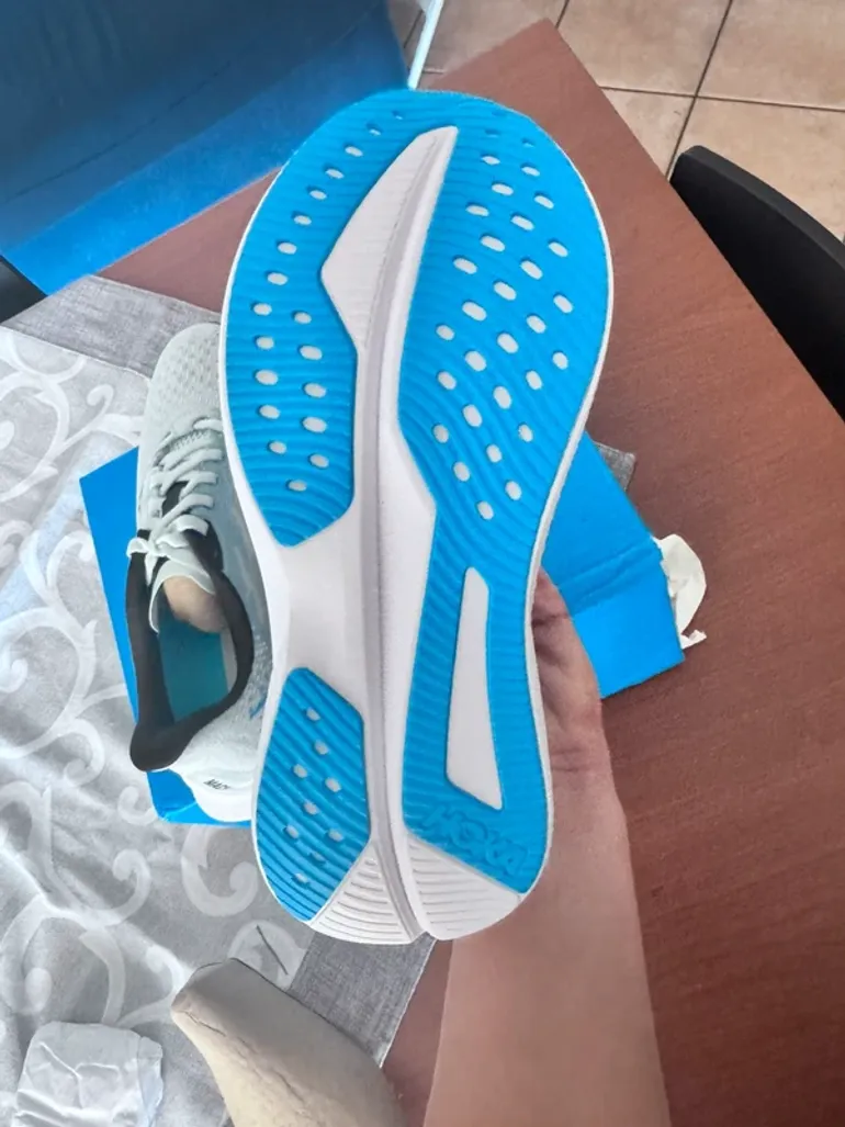 Used Hoka Shoes bike — image 2 of 6