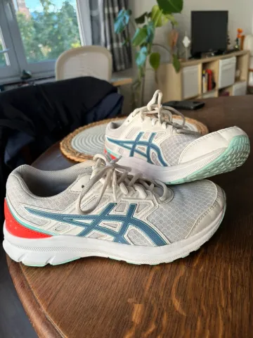 Used Asics Baskets bike — image 2 of 2