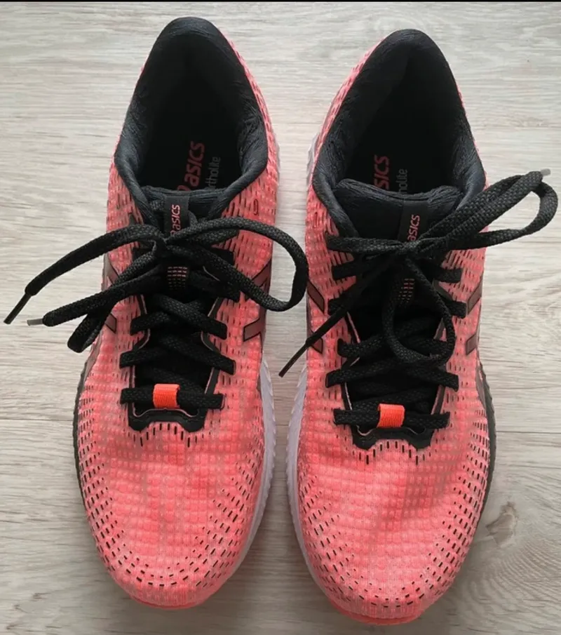 Used Orange Ortholite Running Shoes