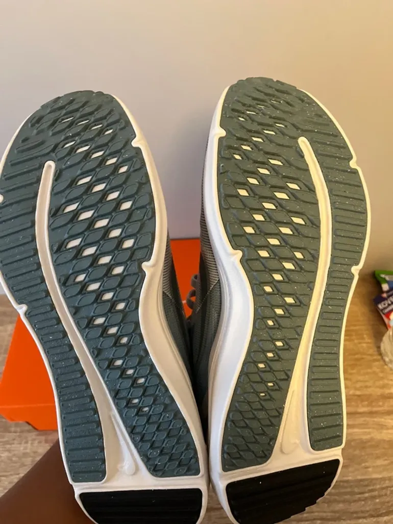 Used Nike Chaussures bike — image 2 of 3