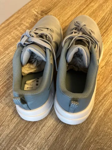 Used Nike Chaussures bike — image 3 of 3