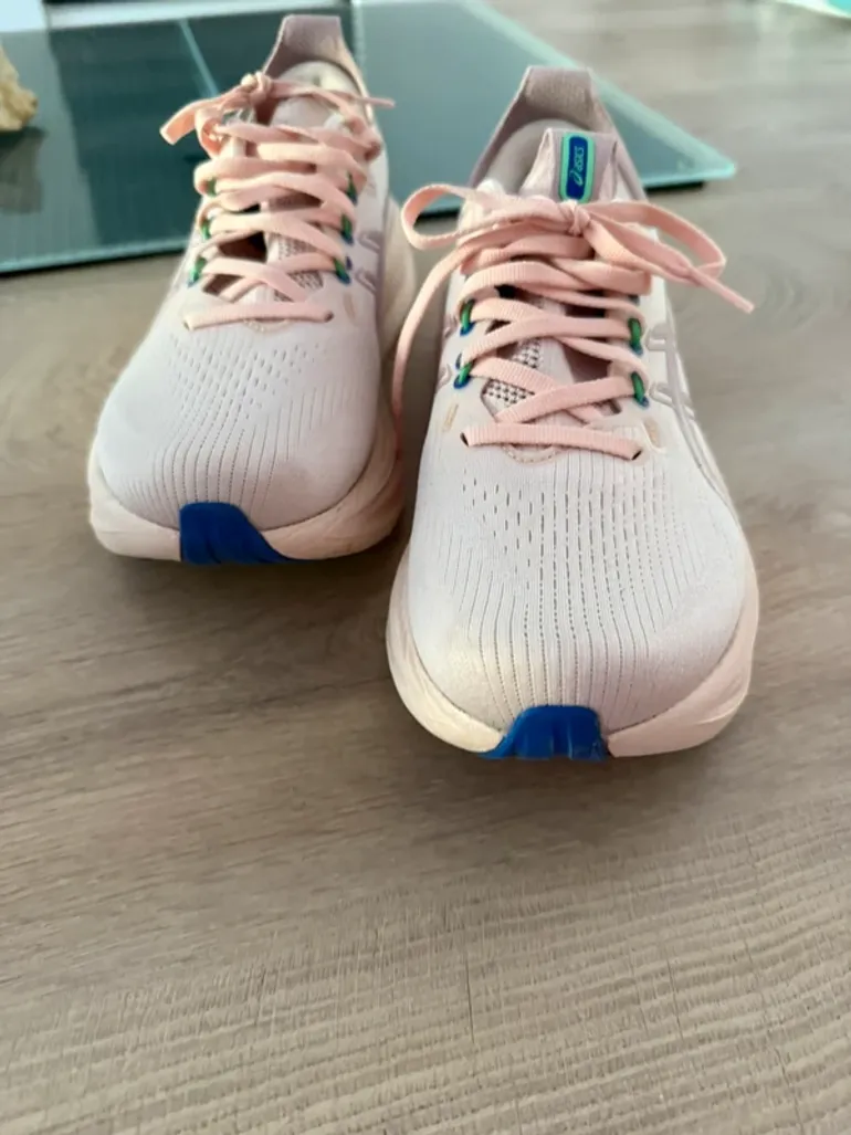 Used Asics NIMBUS 28 bike — image 3 of 5