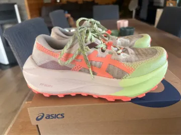 Used Asics ff blast + bike — image 2 of 3