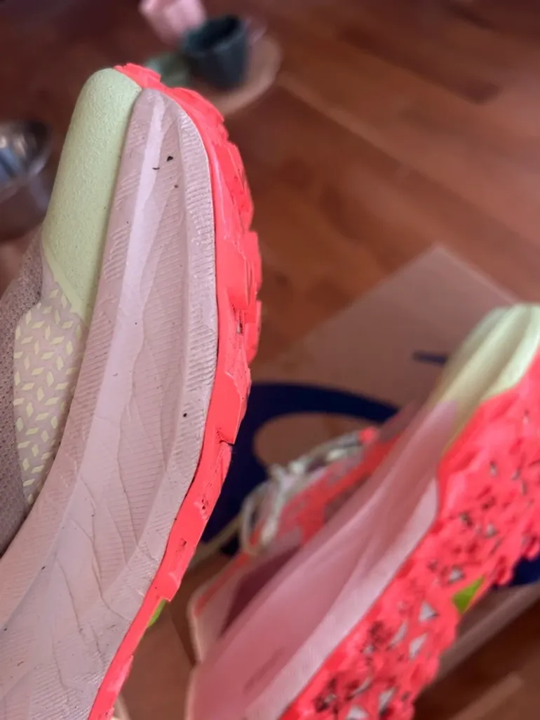 Used Asics ff blast + bike — image 3 of 3
