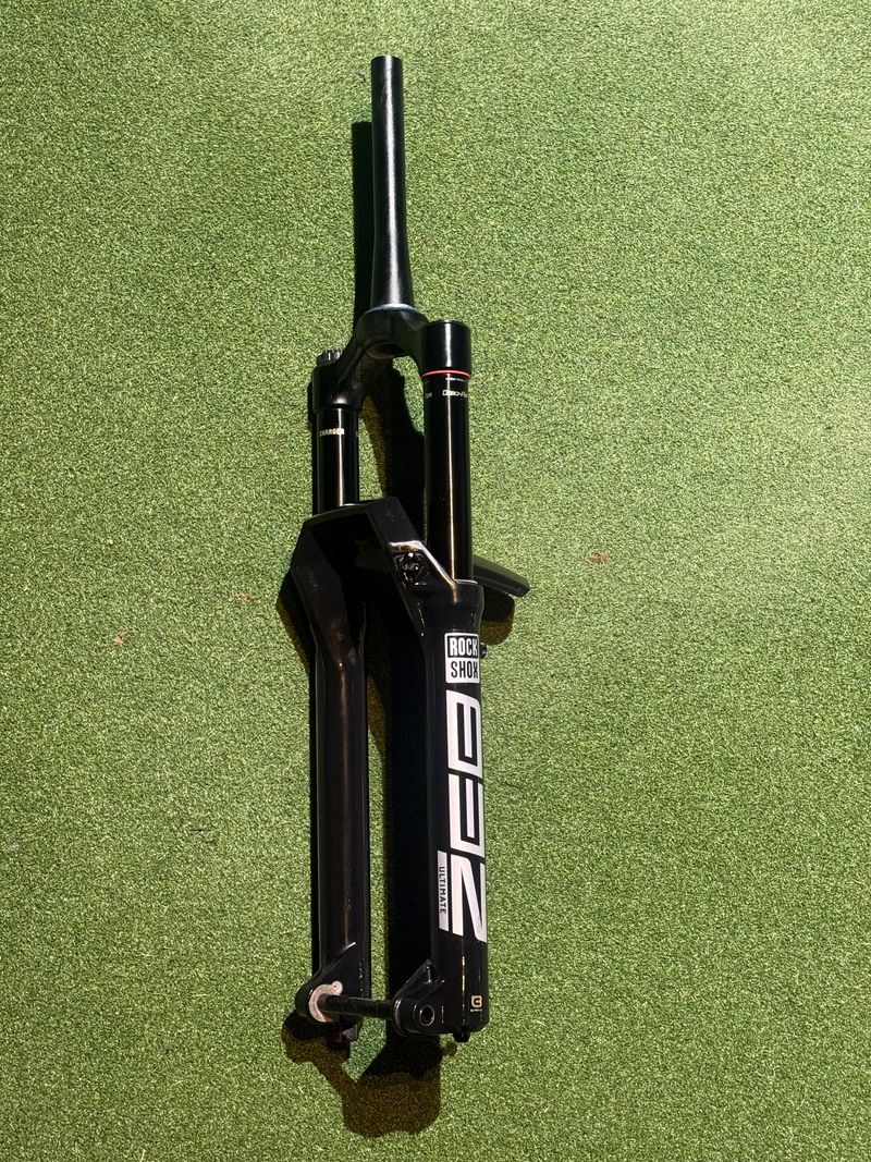 Używany RockShox Zeb Ultimate Charger 3.1 2024 Fork