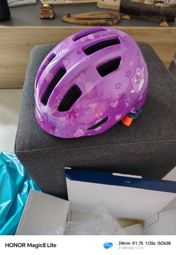 Used ABUS Helmet 2026 bike — image 1 of 6