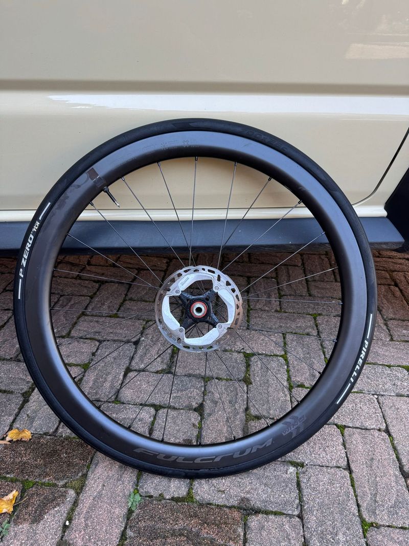Käytetty Fulcrum Wind 42 DB 2024 Wheels