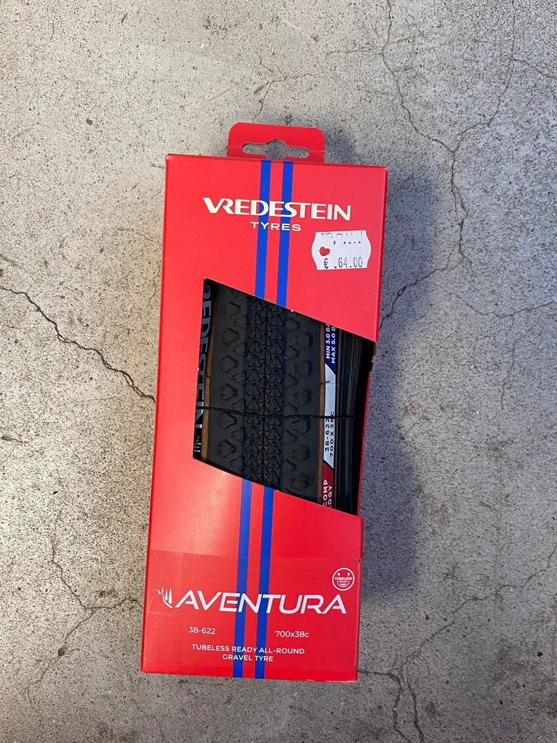Käytetty vredesten Aventura Gravel Tire 2026 Tyres & Tubes