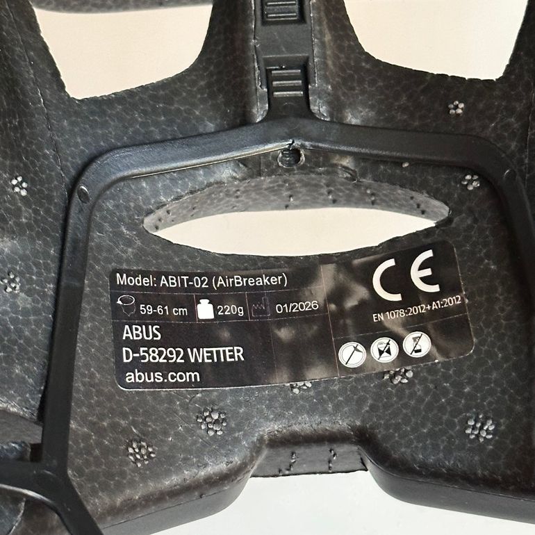 ABUS Airbreaker Helmet bike usato — immagine 9 di 10