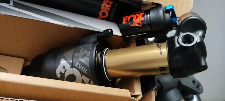 Gebrauchtes Fox FLOAT X2 Factory 2025 bike — Bild 1 von 2
