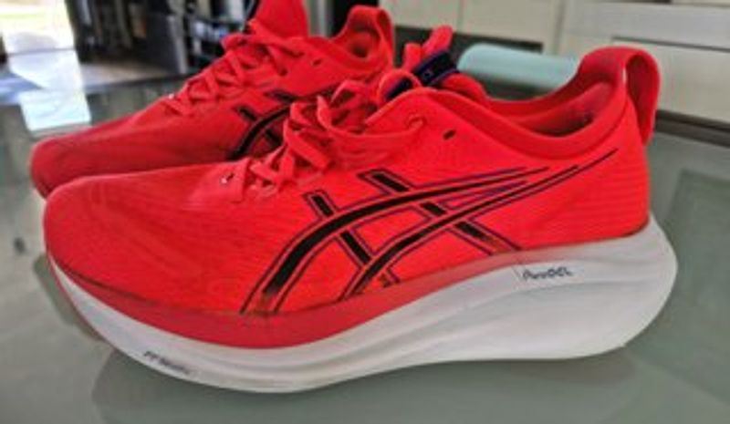 Gebrauchtes Asics Nimbus 27 2026 Running Shoes