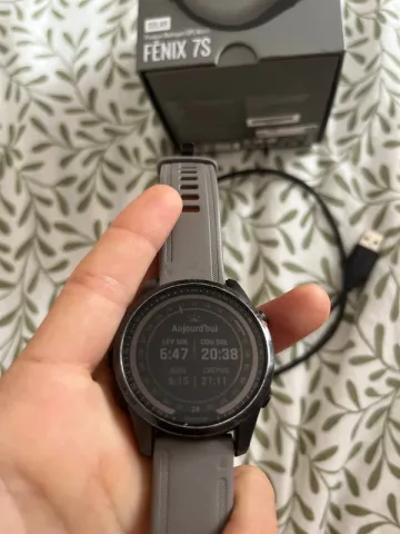Used Garmin Fenix 7S Solar bike — image 2 of 5