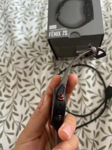 Used Garmin Fenix 7S Solar bike — image 4 of 5