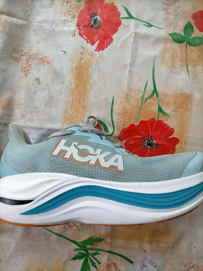 Used Hoka Skyward X bike — image 8 of 11