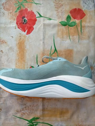 Used Hoka Skyward X bike — image 10 of 11