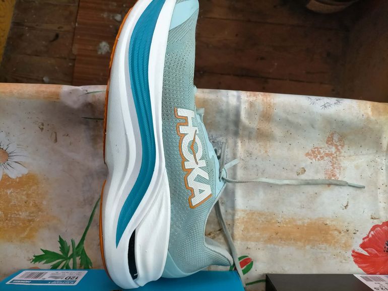Used Hoka Skyward X bike — image 9 of 11