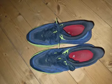 Used Hoka Speedgoat 5 bike — image 4 of 8