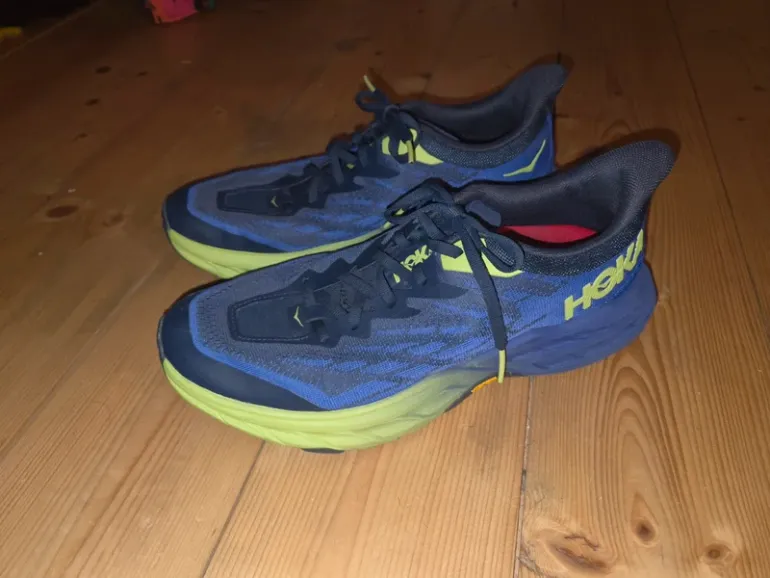 Used Hoka Speedgoat 5 bike — image 2 of 8