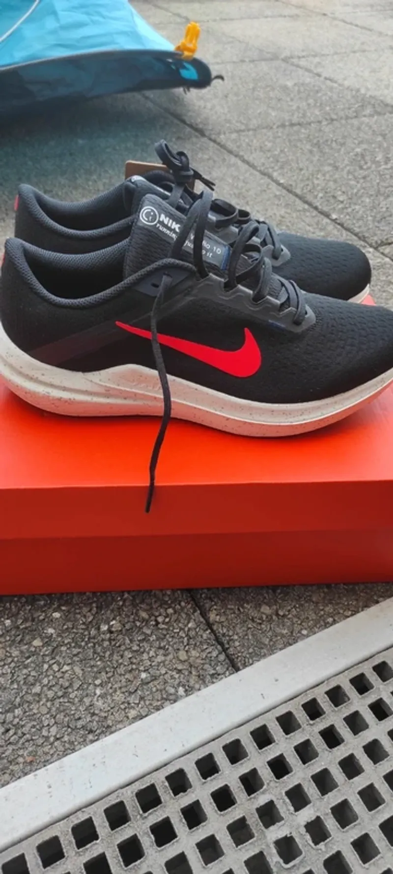 Used Nike Air Winflo 10 Running Shoes