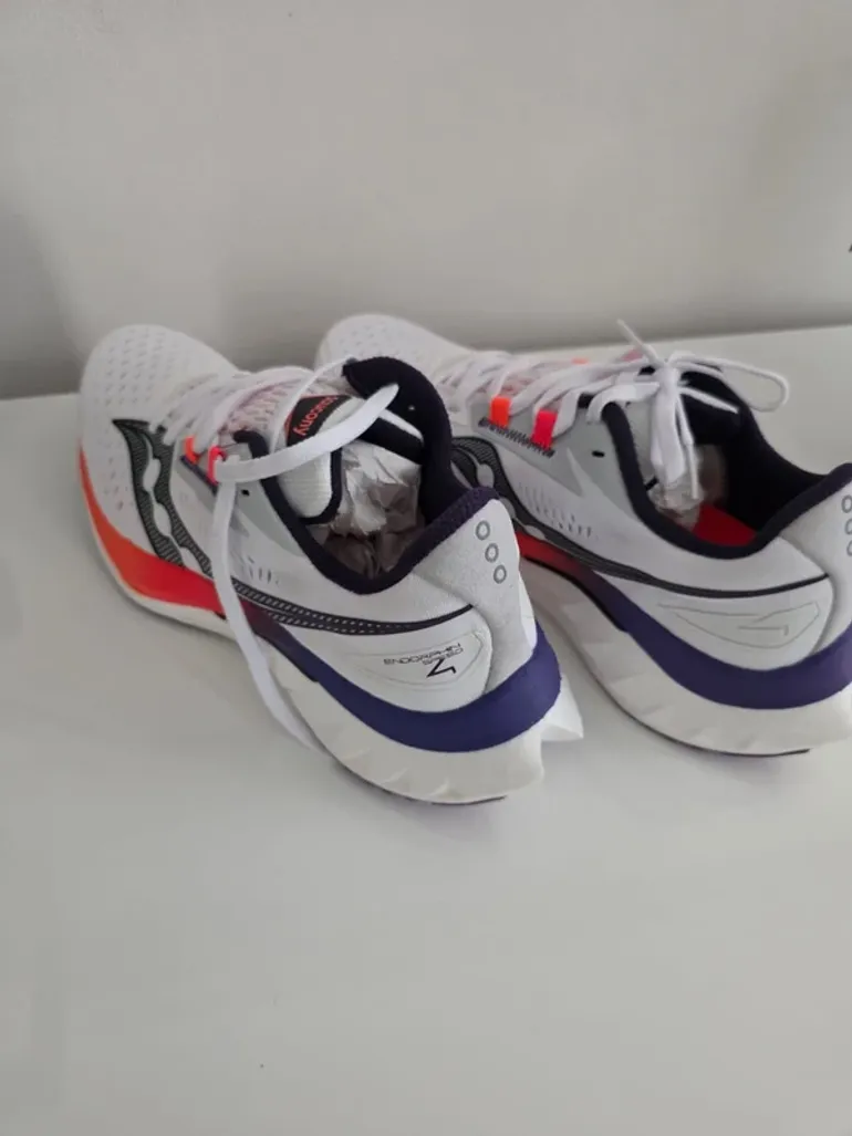 Gebrauchtes New Balance FuelCell Propel v4 bike — Bild 3 von 3