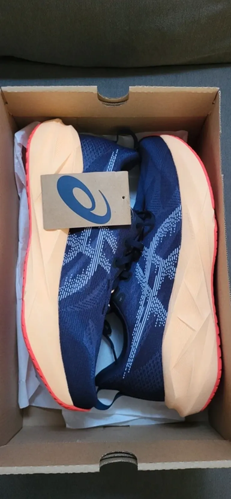 Gebrauchtes Asics Novablast 5 bike — Bild 2 von 3