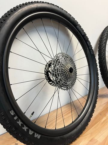 Tweedehands Syncros Silverton CF 2 Carbon Wheelset 2026 bike — afbeelding 5 van 7