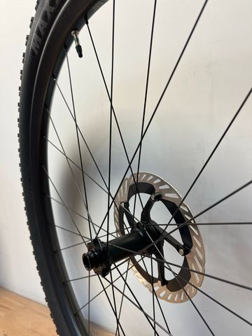 Tweedehands Syncros Silverton CF 2 Carbon Wheelset 2026 bike — afbeelding 7 van 7
