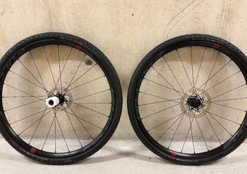Tweedehands Fulcrum Rapid Red 5 Disc bike — afbeelding 2 van 4