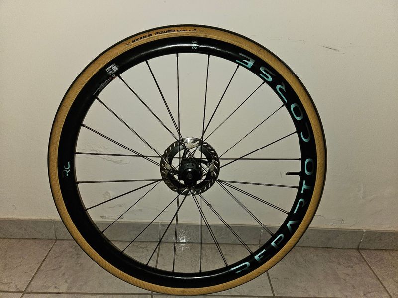 Bianchi Reparto Corse 33 2023 Wheels d'occasion